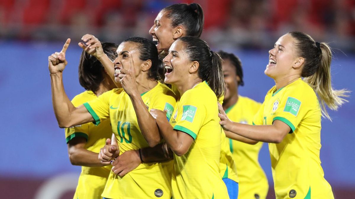 Las&nbsp;jugadoras brasileñas&nbsp;cobrarán en igualdad cantidad que los hombres por cada convocatoria al seleccionado.