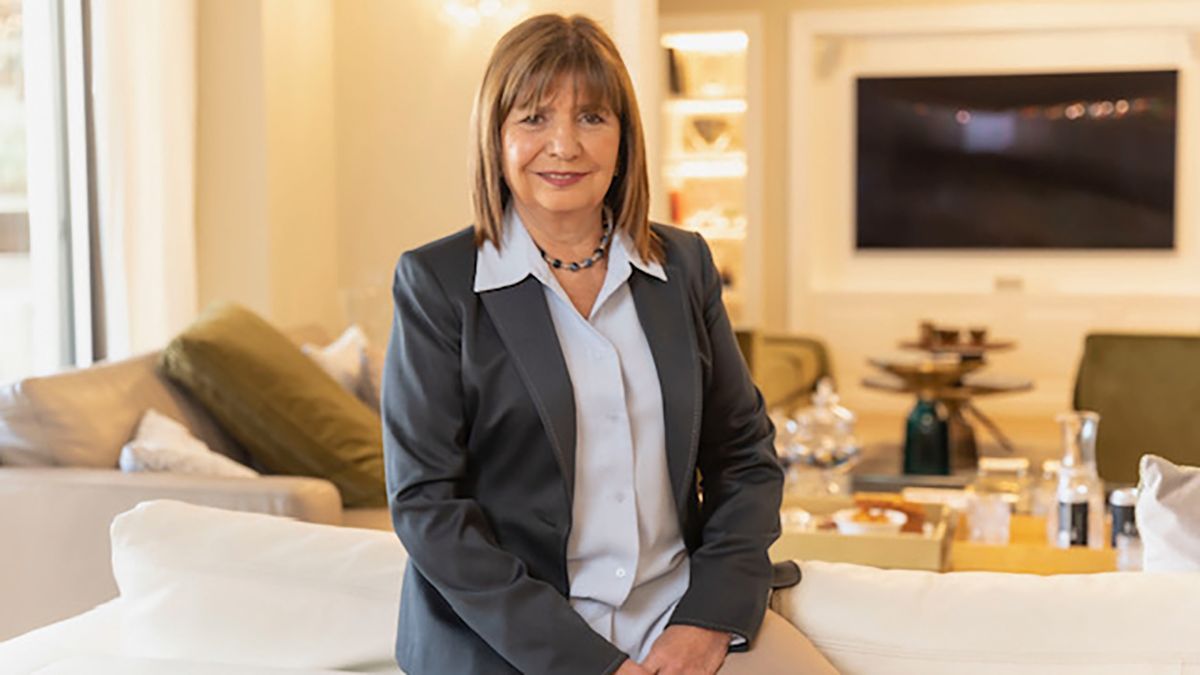 Patricia Bullrich nació el 11 de junio de 1956 en Buenos Aires.