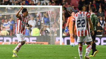 Unión le ganó a Aldosivi con gol de Tarragona y se metió entre los ocho mejores de su zona