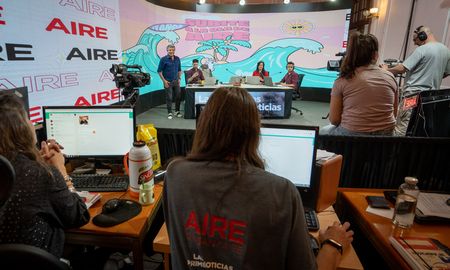 Palabras con imágenes: desde hace años, la señal de AIRE se transmite en directo por canales de televisión y plataformas digitales. Palabras con imágenes: desde hace años, la señal de AIRE se transmite en directo por canales de televisión y plataformas digitales.