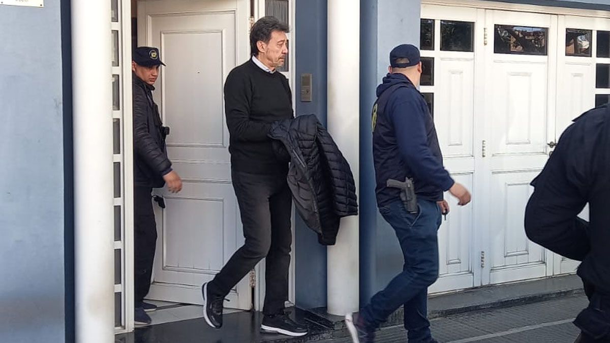 Darrás cuando fue llevado a sede policial. 