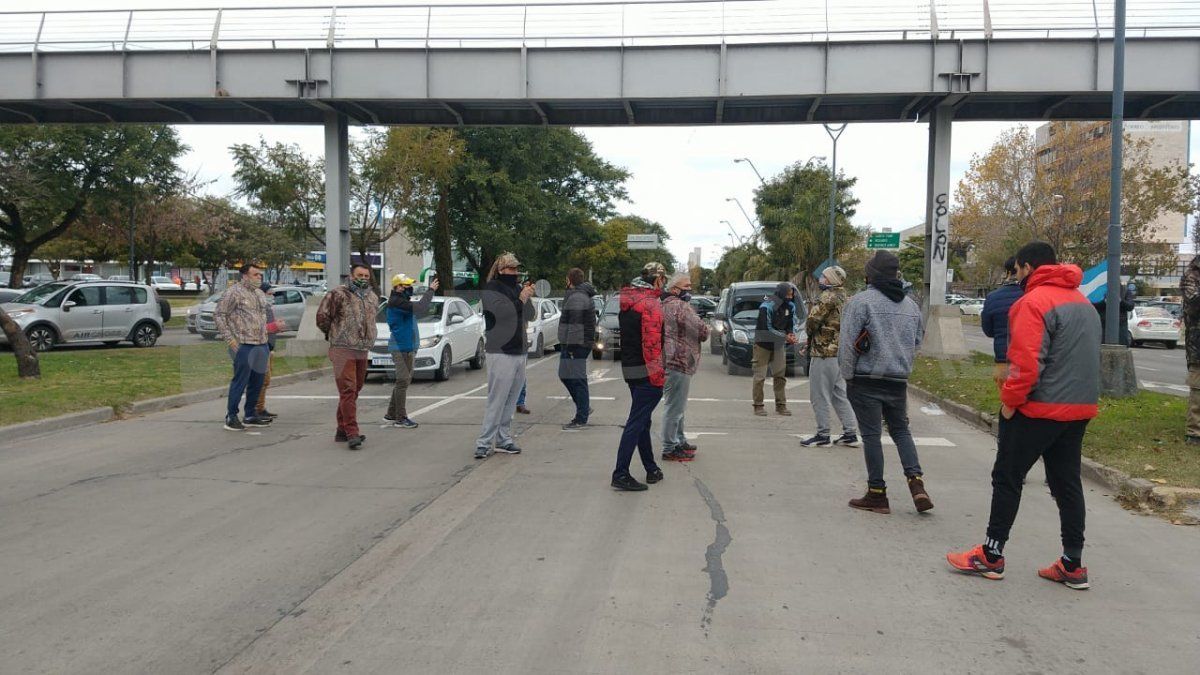 La pesca deportiva es una de las actividades recreativas que todavía no habilitó el Gobierno de Santa Fe y es el eje de la protesta del sector que presta servicio a los pescadores deportivos.