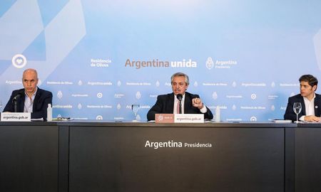 El presidente Alberto Fernández anunció la extensión de la cuarentena en localidades con circulación comunitaria. El presidente Alberto Fernández anunció la extensión de la cuarentena en localidades con circulación comunitaria.