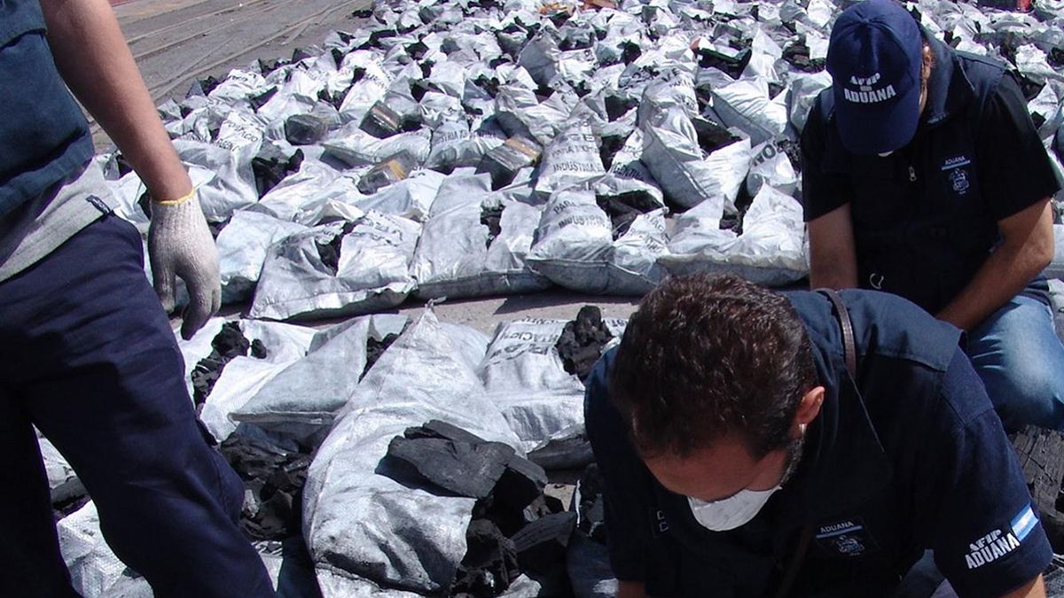 La coca&iacute;na se camuflaba en cargamentos de carb&oacute;n y era exportada a Europa a trav&eacute;s de los puertos espa&ntilde;oles.