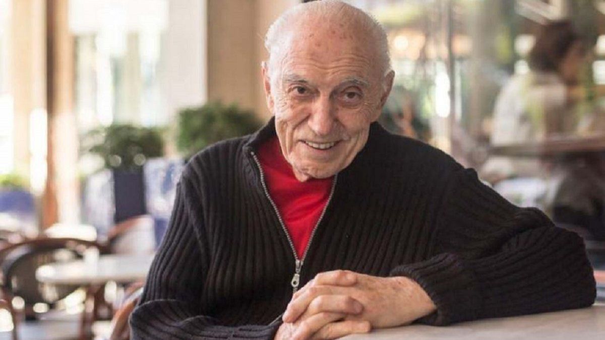 El legendario animador, quien cumplió el viernes pasado 89 años, se había vacunado pocos días atrás contra el coronavirus.