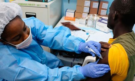 GAVI anunció este martes la creación de una reserva mundial de 500.000 dosis de vacunas GAVI anunció este martes la creación de una reserva mundial de 500.000 dosis de vacunas