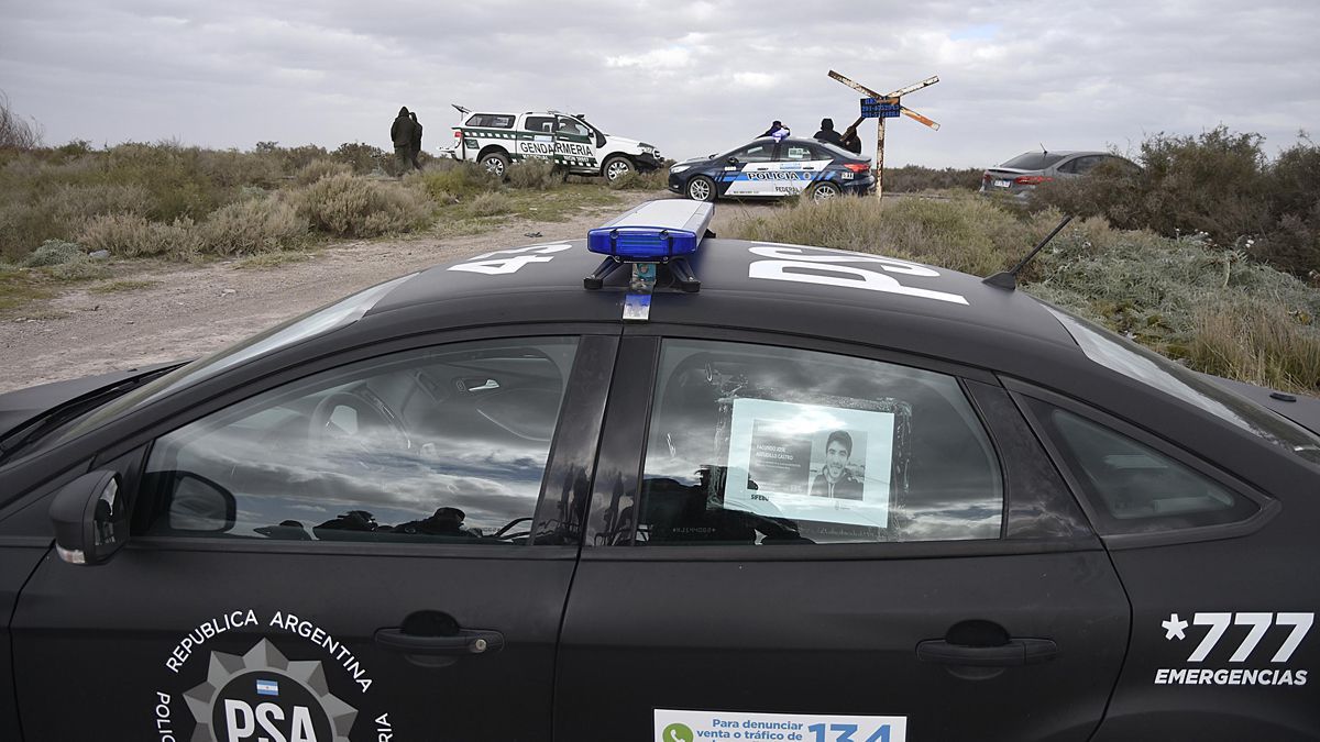Fuerzas de sgeuridad investigan la desaparición y muerte de Facundo Astudillo Castro.&nbsp;