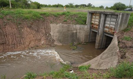 Se realizó el mantenimiento, la reparación y la limpieza en los canales principal Arroyo Aguiar y Las Mandarinas. Se realizó el mantenimiento, la reparación y la limpieza en los canales principal Arroyo Aguiar y Las Mandarinas.