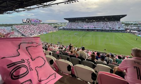 Los hinchas del Inter Miami prepararon todo para recibir a Lionel Messi. Los hinchas del Inter Miami prepararon todo para recibir a Lionel Messi.