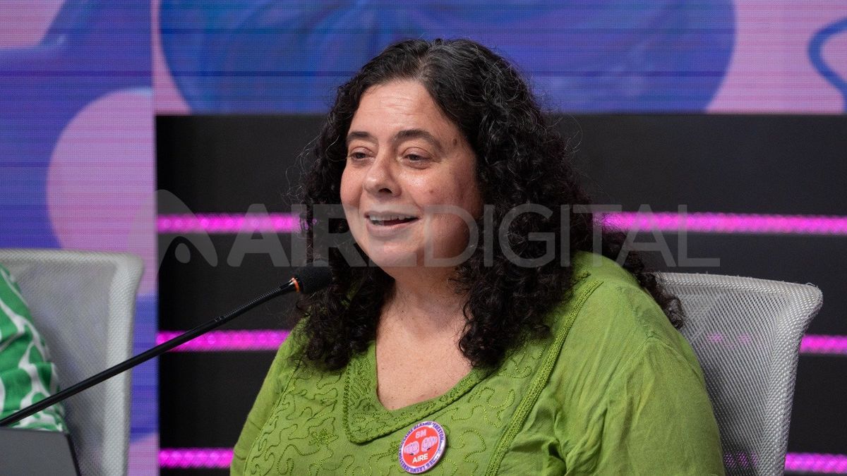 María del Carmen Mangold, médica sexóloga lesbofeminista, y militante por los derechos del colectivo LGTTBIQ. María del Carmen Mangold, médica sexóloga lesbofeminista, y militante por los derechos del colectivo LGTTBIQ.