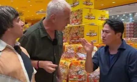 Robertito Funes Ugarte protagonizó un divertido momento en Corea junto a Marley. Robertito Funes Ugarte protagonizó un divertido momento en Corea junto a Marley.