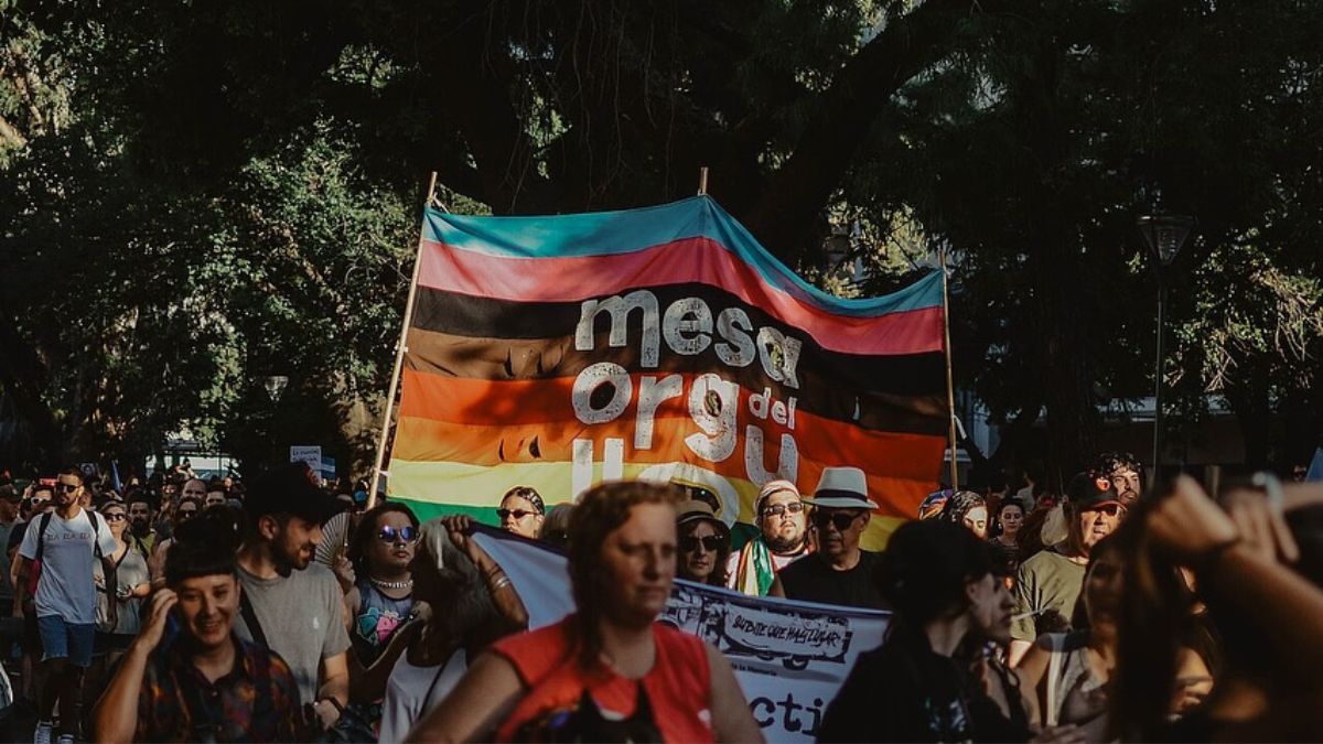 La Mesa del Orgullo concentrará este jueves por la mañana en la explanada de la Legislatura.