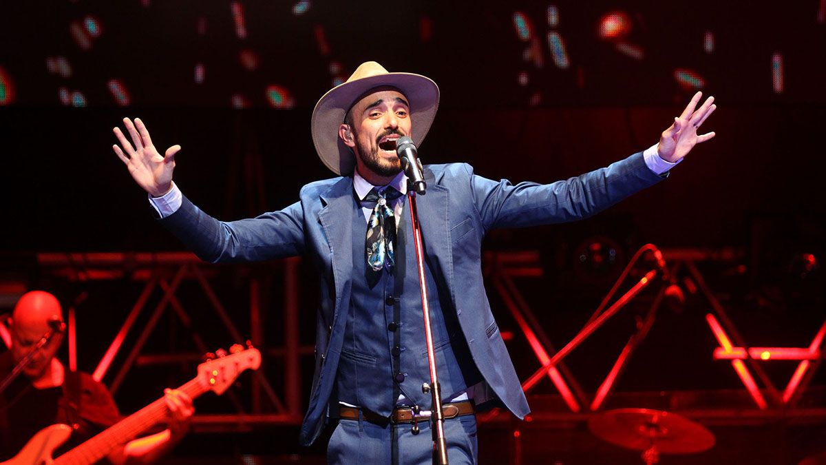 Abel Pintos cierra el lunes el Festival del Pescador en Sauce Viejo