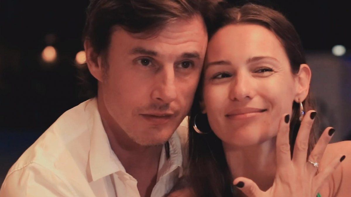 Pampita junto a su marido Roberto García Moritán.