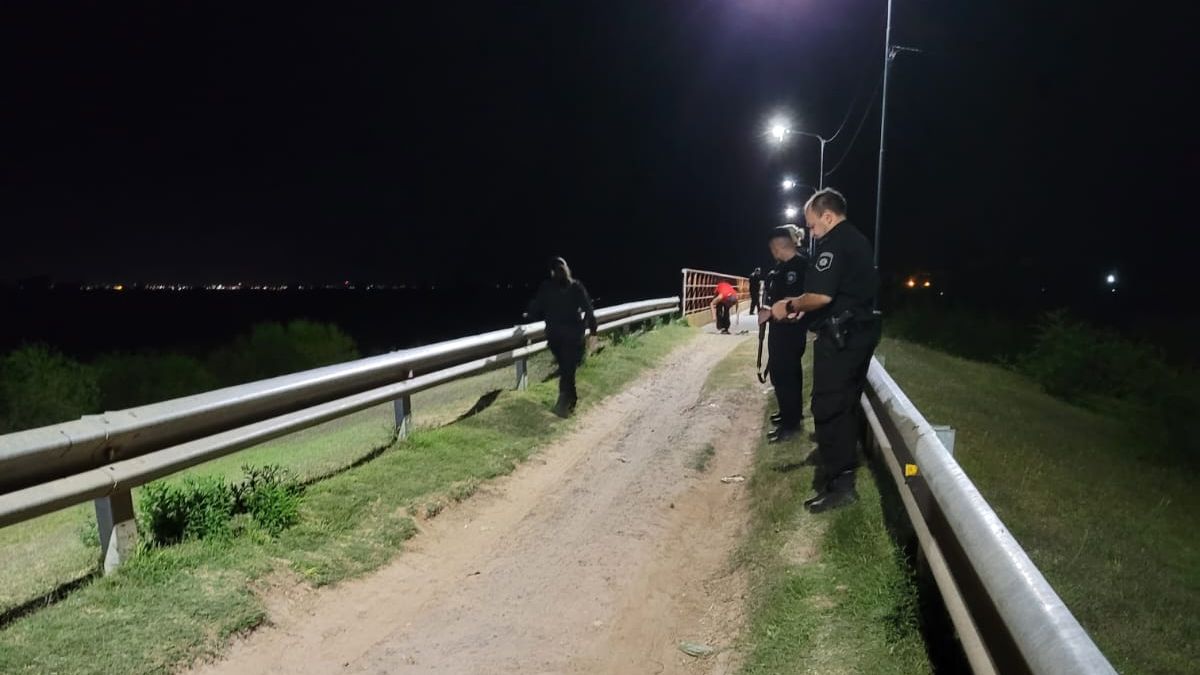 El violento hecho se registró en el puente de ingreso al paraje La Boca