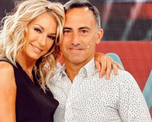 La pareja repasó anécdotas de su historia de amor y mostró cómo cambiaron sus vidas desde el día de su casamiento hasta la actualidad. La pareja repasó anécdotas de su historia de amor y mostró cómo cambiaron sus vidas desde el día de su casamiento hasta la actualidad.