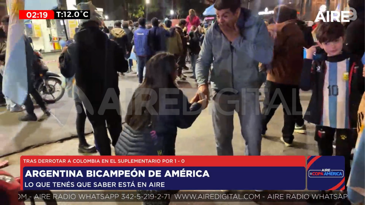 Compromiso en vivo: el móvil de AIRE capturó la emotiva propuesta en medio de los festejos por la Copa América