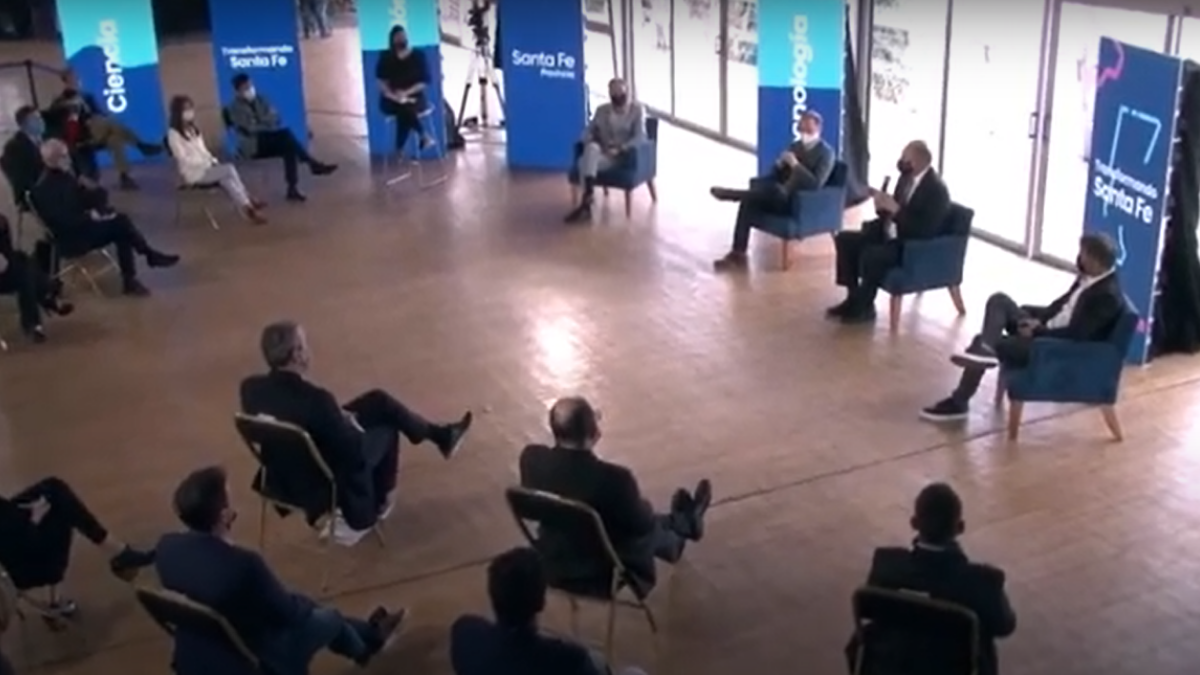 El gobernador Omar Perotti y el CEO de Bioceres, Federico Trucco, firmaron este jueves en Rosario el Convenio Marco de Colaboración.