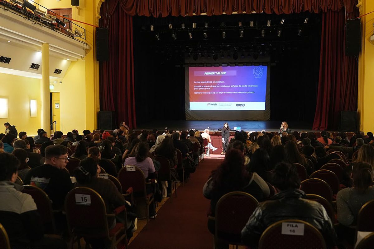 Más de 200 personas participaron de una jornada impulsada por la Provincia para fortalecer las redes comunitarias de cuidado.