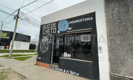 Ciudad de Santa Fe: robaron en un negocio dedicado a la barbería y venta de indumentaria Ciudad de Santa Fe: robaron en un negocio dedicado a la barbería y venta de indumentaria