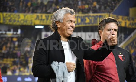 Néstor Gorosito recupera a dos jugadores titulares en Colón para visitar a Argentinos Juniors. Néstor Gorosito recupera a dos jugadores titulares en Colón para visitar a Argentinos Juniors.