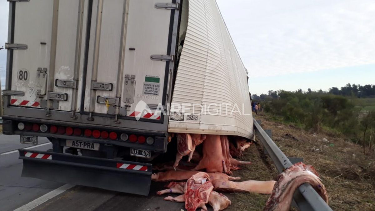 Trasladaba carne de cerdo