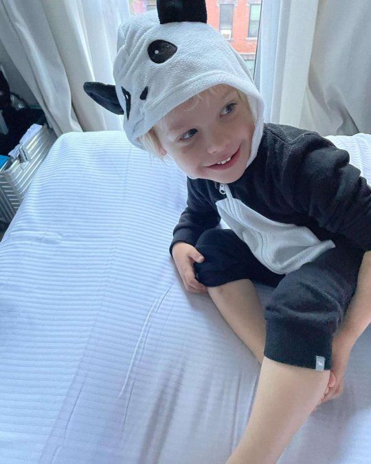 Mirko se vistió de oso panda en Nueva York