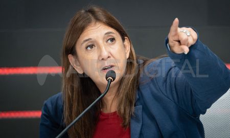 “Estamos llevando adelante diferentes planes de pavimento para avanzar, aseguró la intendenta. “Estamos llevando adelante diferentes planes de pavimento para avanzar, aseguró la intendenta.