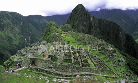 Reabrió Machu Picchu a los turistas tras el cierre por los disturbios civiles Reabrió Machu Picchu a los turistas tras el cierre por los disturbios civiles