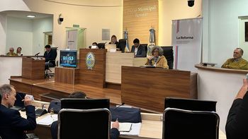 Convención del 25: maratónica audiencia pública en Rosario por la autonomía municipal