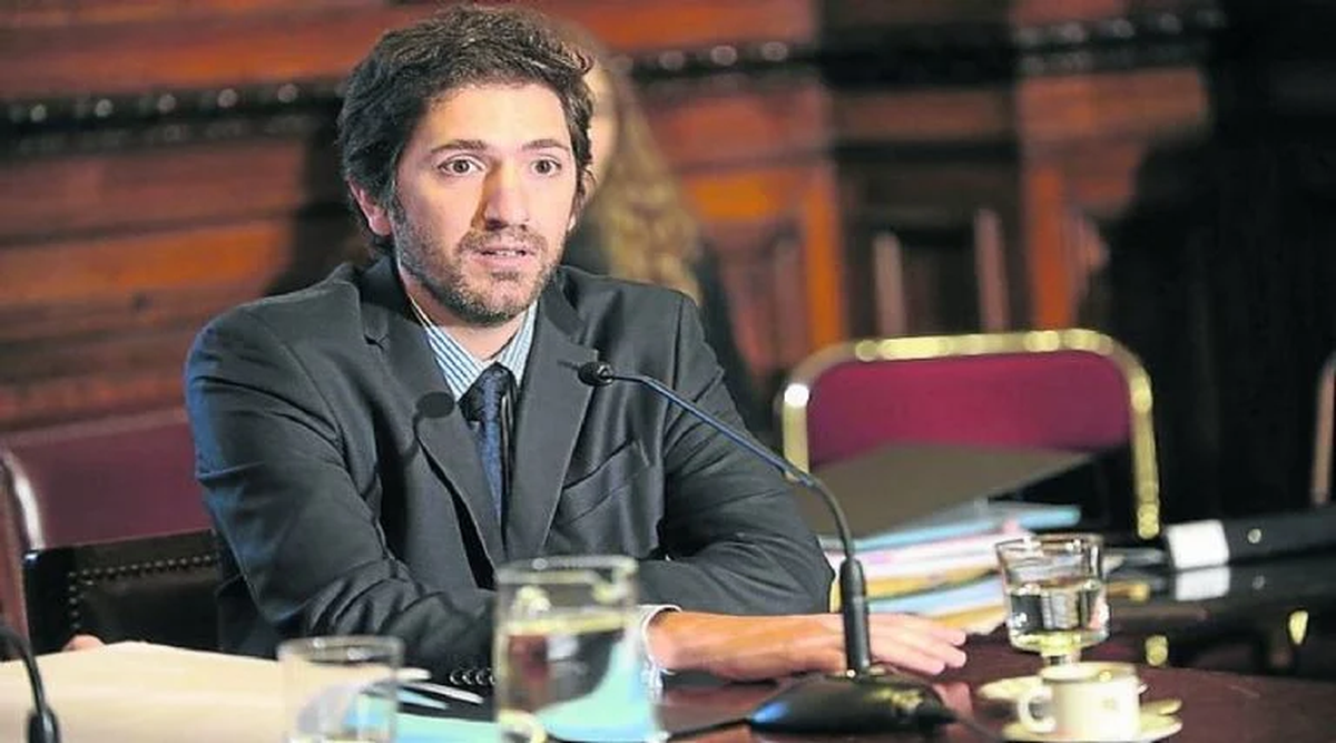 El juez Casanello se declaró incompetente para investigar a Valdés. El juez Casanello se declaró incompetente para investigar a Valdés.