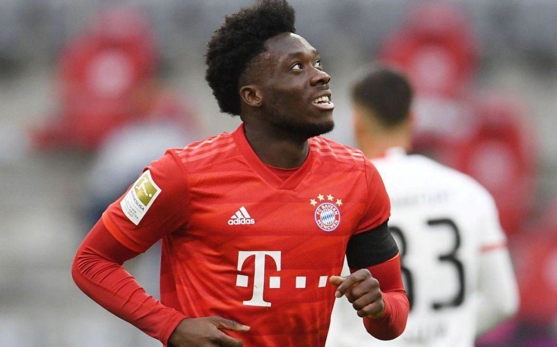 Alphonso Davies padece miocarditis y es baja por tiempo indeterminado en Bayern Munich