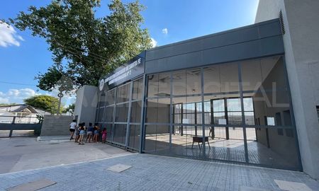 Ingreso a la cárcel de Las Flores que cuenta con un pabellón juvenil. Ingreso a la cárcel de Las Flores que cuenta con un pabellón juvenil.