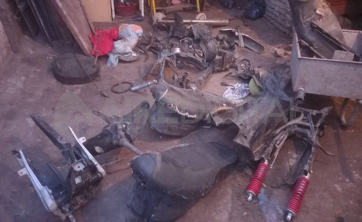 Parte de las autopartes que fueron secuestrados en los allanamientos.&nbsp;