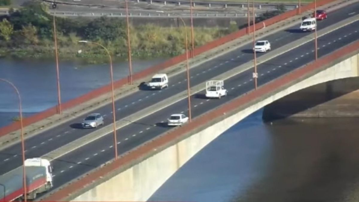Santa Fe: un auto detenido en el viaducto Oroño genera complicaciones ...