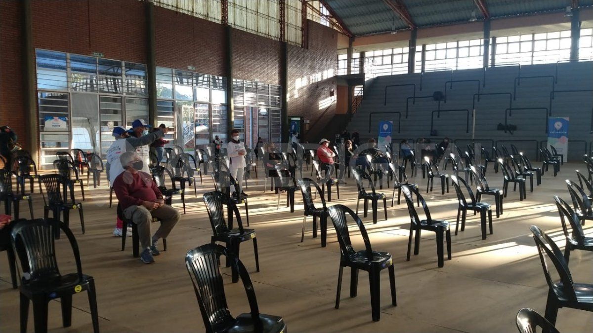 Quien también se refirió a las posibilidades de autorizar nuevas actividades fue la ministra de Salud de la provincia, Sonia Martorano, quien reconoció que “nuestra gran preocupación es la cepa Delta de coronavirus porque si ingresa nos hará demorar las reaperturas”.