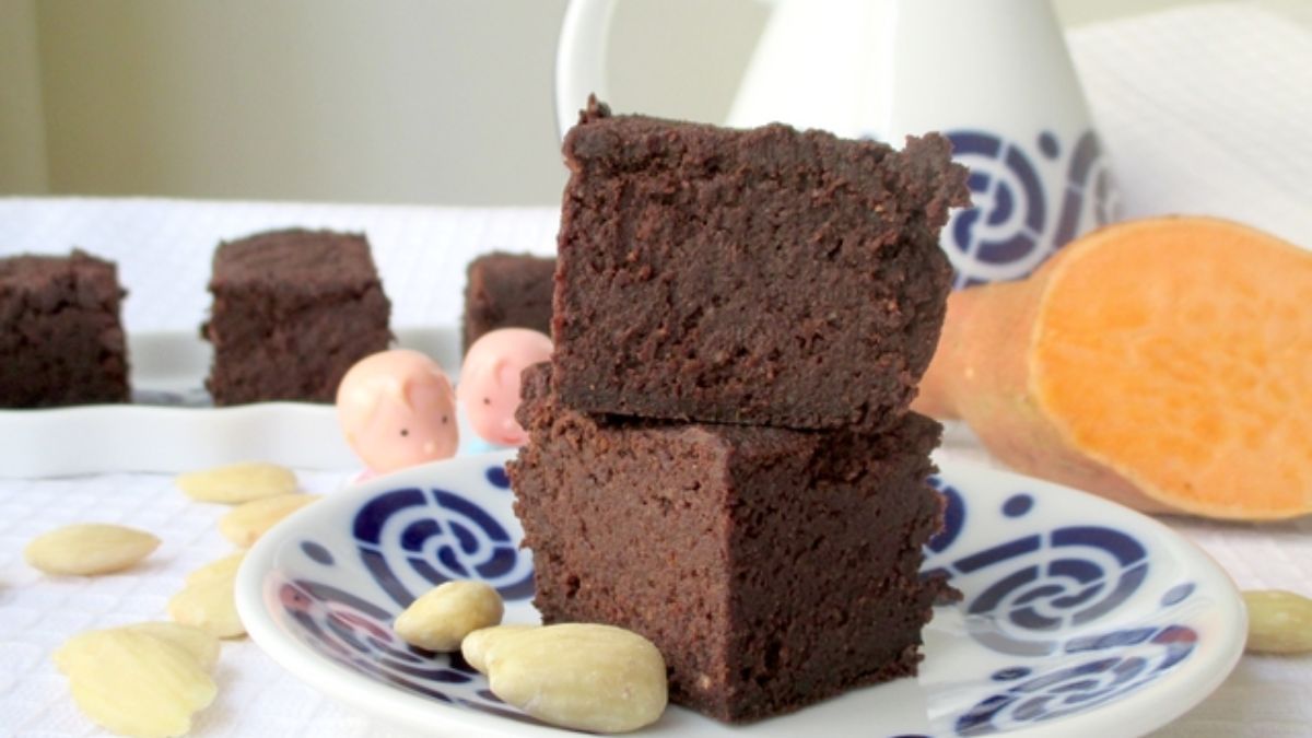 El brownie puede hacerse con batata y cacao para un resultado más saludable. El brownie puede hacerse con batata y cacao para un resultado más saludable.