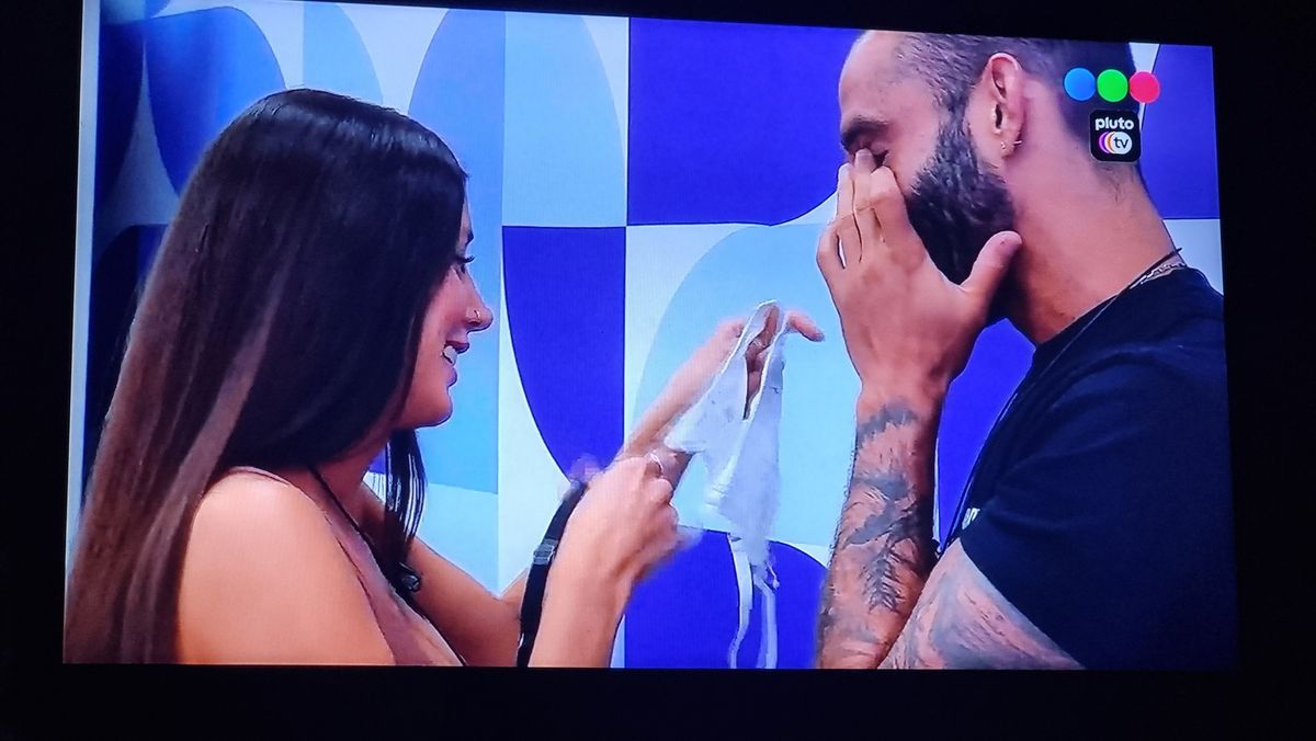 Las redes sociales no perdonaron y se viralizaron los memes.