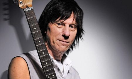 El mítico guitarrista inglés Jeff Beck, miembro del grupo The Yarbirds y líder del Jeff Beck Group, murió este martes a los 78 años. El mítico guitarrista inglés Jeff Beck, miembro del grupo The Yarbirds y líder del Jeff Beck Group, murió este martes a los 78 años.