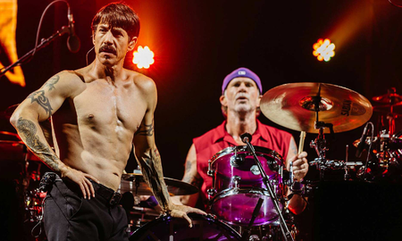 Red Hot Chili Peppers recibirá su estrella en el Paseo de la Fama de Hollywood. Red Hot Chili Peppers recibirá su estrella en el Paseo de la Fama de Hollywood.