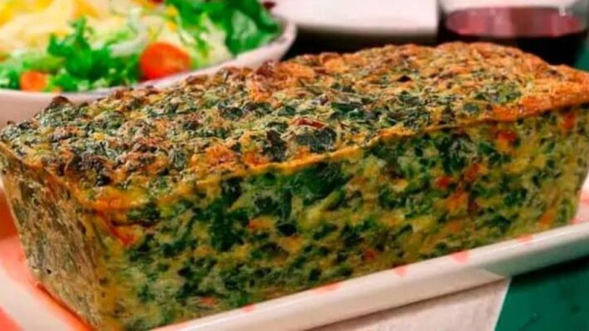 El budín de espinaca sin harina se puede hacer rápidamente en casa.