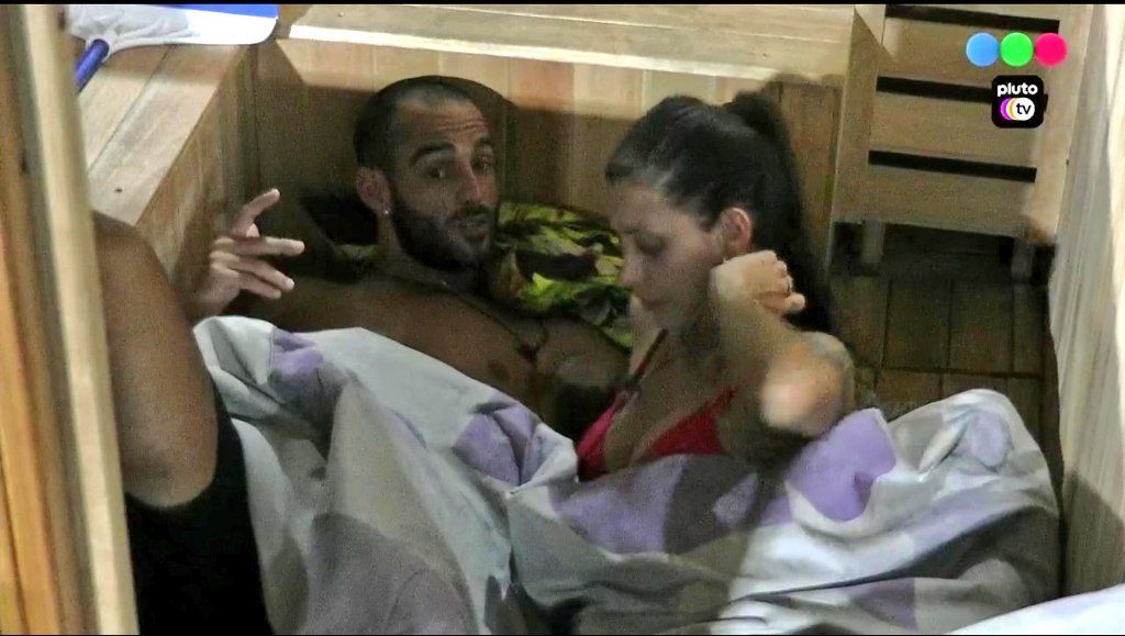 Juliana y Maxi de Gran Hermano hicieron el amor en el sauna sucio.