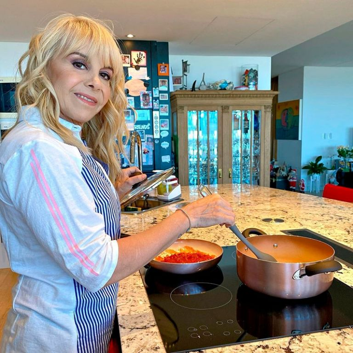 En su tiempo libre, Claudia Villafañe ama cocinar para sus seres queridos. En su tiempo libre, Claudia Villafañe ama cocinar para sus seres queridos.