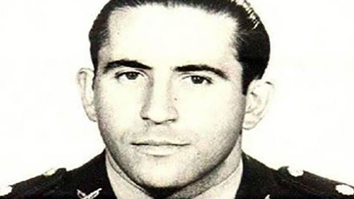 Un teniente que murió al combatir en Monte Longdon es el identificado 115 en las islas Malvinas