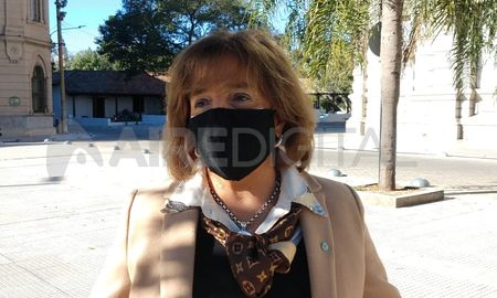 La ministra de Infraestructura, Silvina Frana, habló de los avances en el proyecto del tren de pasajeros que unirá distintas localidades del Gran Santa Fe. La ministra de Infraestructura, Silvina Frana, habló de los avances en el proyecto del tren de pasajeros que unirá distintas localidades del Gran Santa Fe.