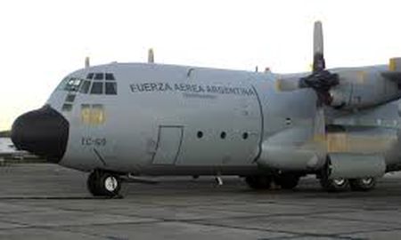 Encabezados por Juan Marino, cuestionaron el envío de dos Hércules de la Fuerza Aérea al gobierno boliviano, en medio de la escalada de la violencia estatal. Encabezados por Juan Marino, cuestionaron el envío de dos Hércules de la Fuerza Aérea al gobierno boliviano, en medio de la escalada de la violencia estatal.