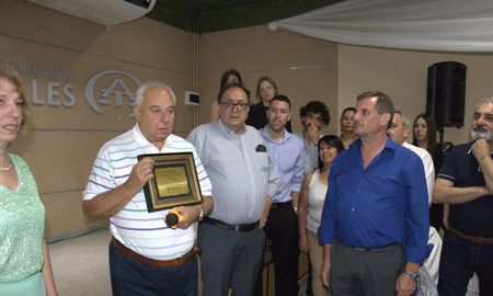 El presidente de la Corte Suprema de Santa Fe, Rafael Gutiérrez, fue homenajeado por su trayectoria. El presidente de la Corte Suprema de Santa Fe, Rafael Gutiérrez, fue homenajeado por su trayectoria.