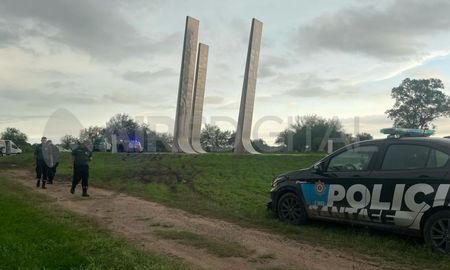 El cuerpo del adolescente, fue hallado en inmediaciones del Museo de la Constitución este sábado por la tarde. El cuerpo del adolescente, fue hallado en inmediaciones del Museo de la Constitución este sábado por la tarde.