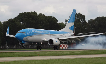 La batería de un celular explotó en pleno vuelo La batería de un celular explotó en pleno vuelo