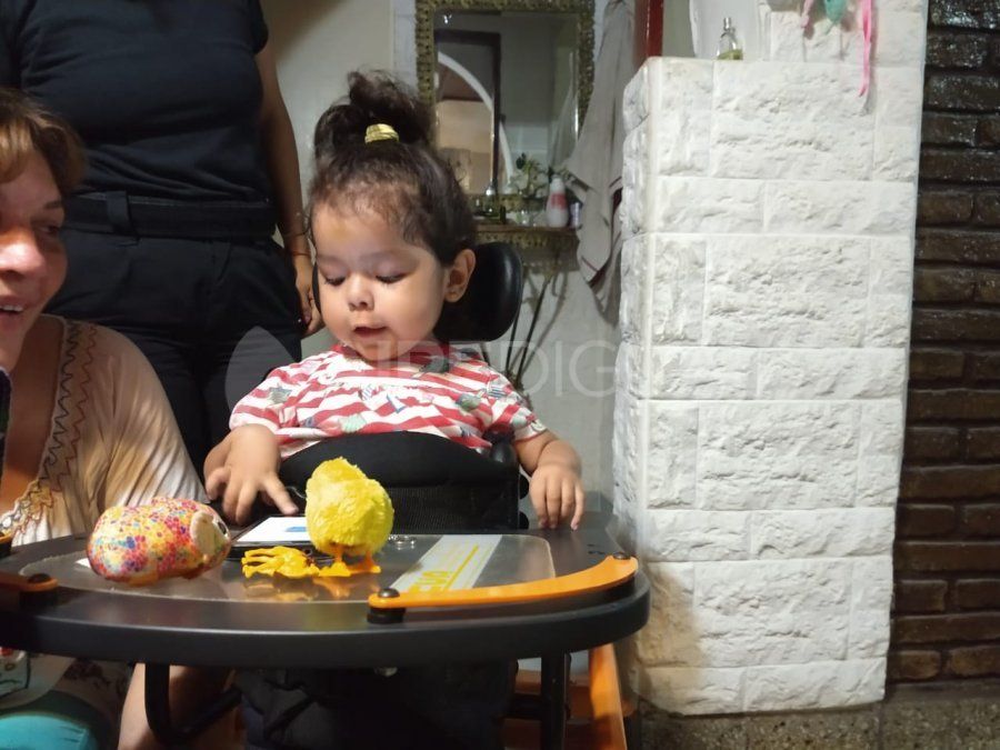 La provincia apelará el fallo que la obliga a pagar el tratamiento de Ainhoa